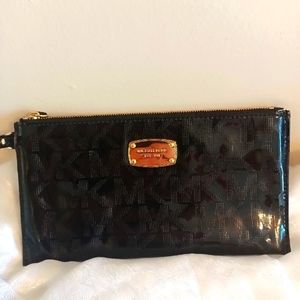 Michael Kors black patent leather clutch wristlet signature MK design